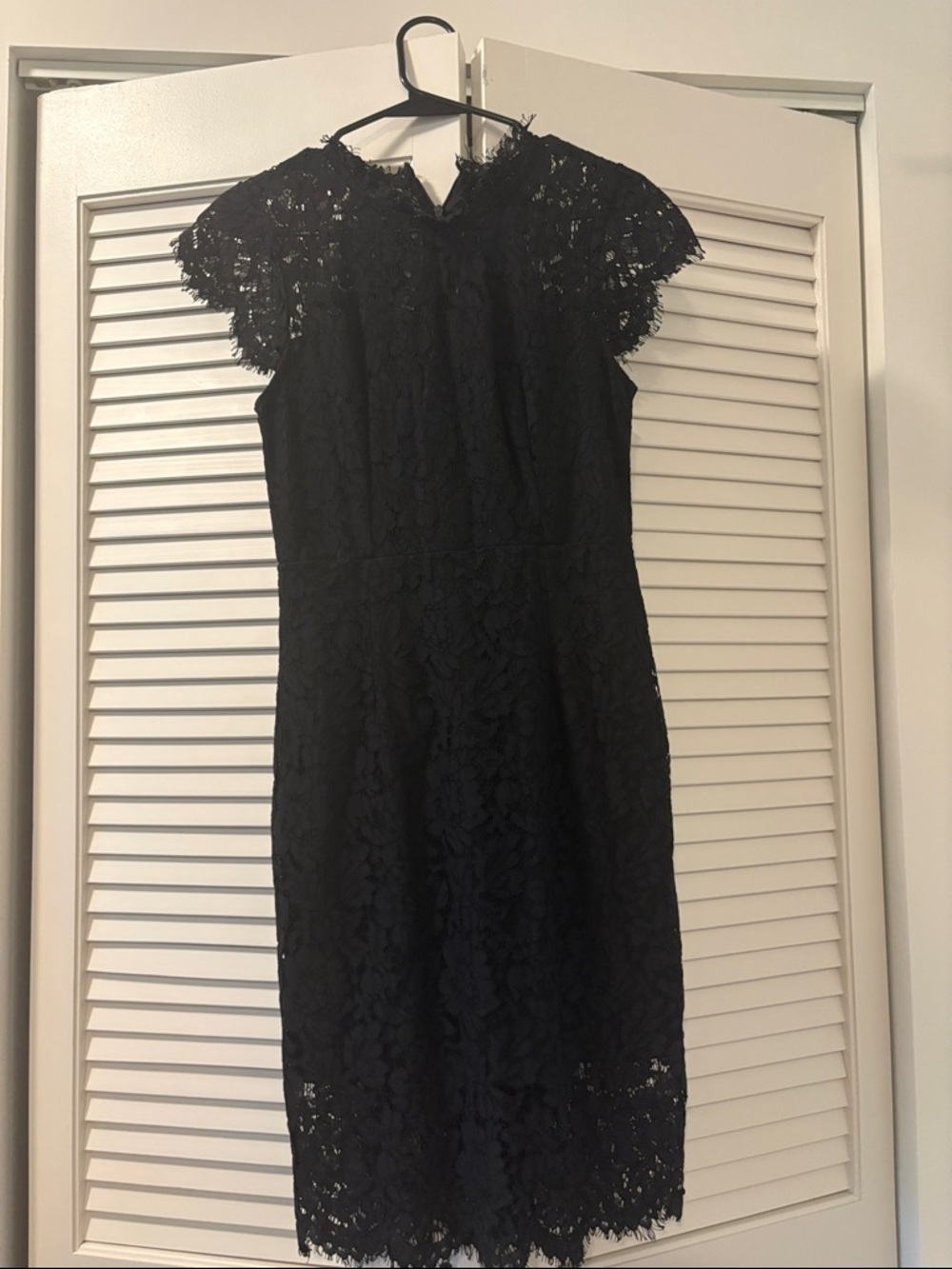 Black Lace Cap-Sleeve Sheath Dress